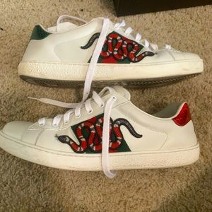 Gucci ace embroidered sneak white sneaker